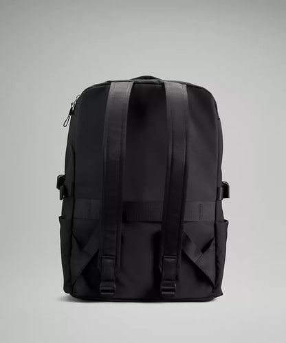 New Crew Backpack 22L Logo - PREVENTA